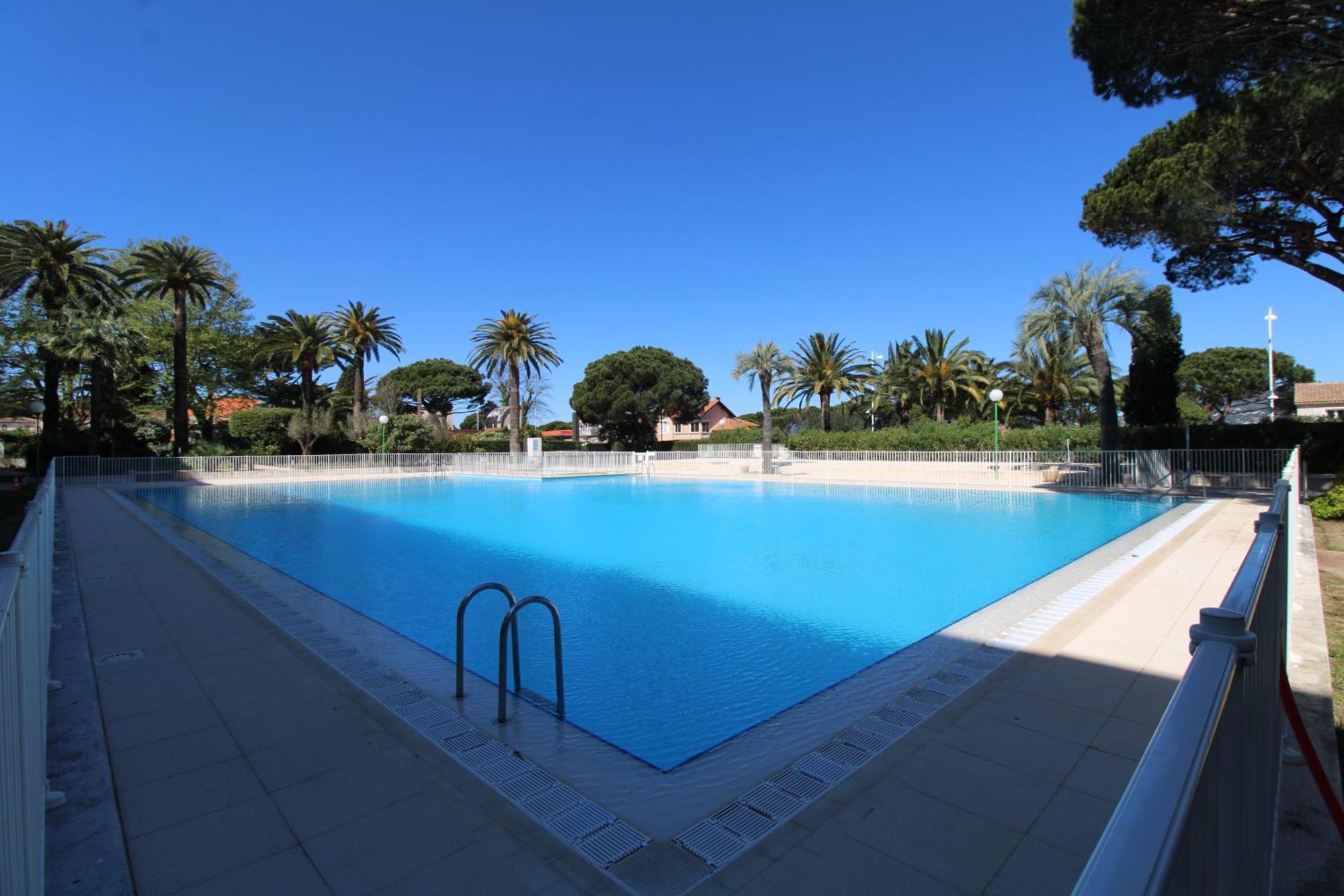 Tropcoq - Au Coeur De St-tropez - Pour 2 Personnes *
