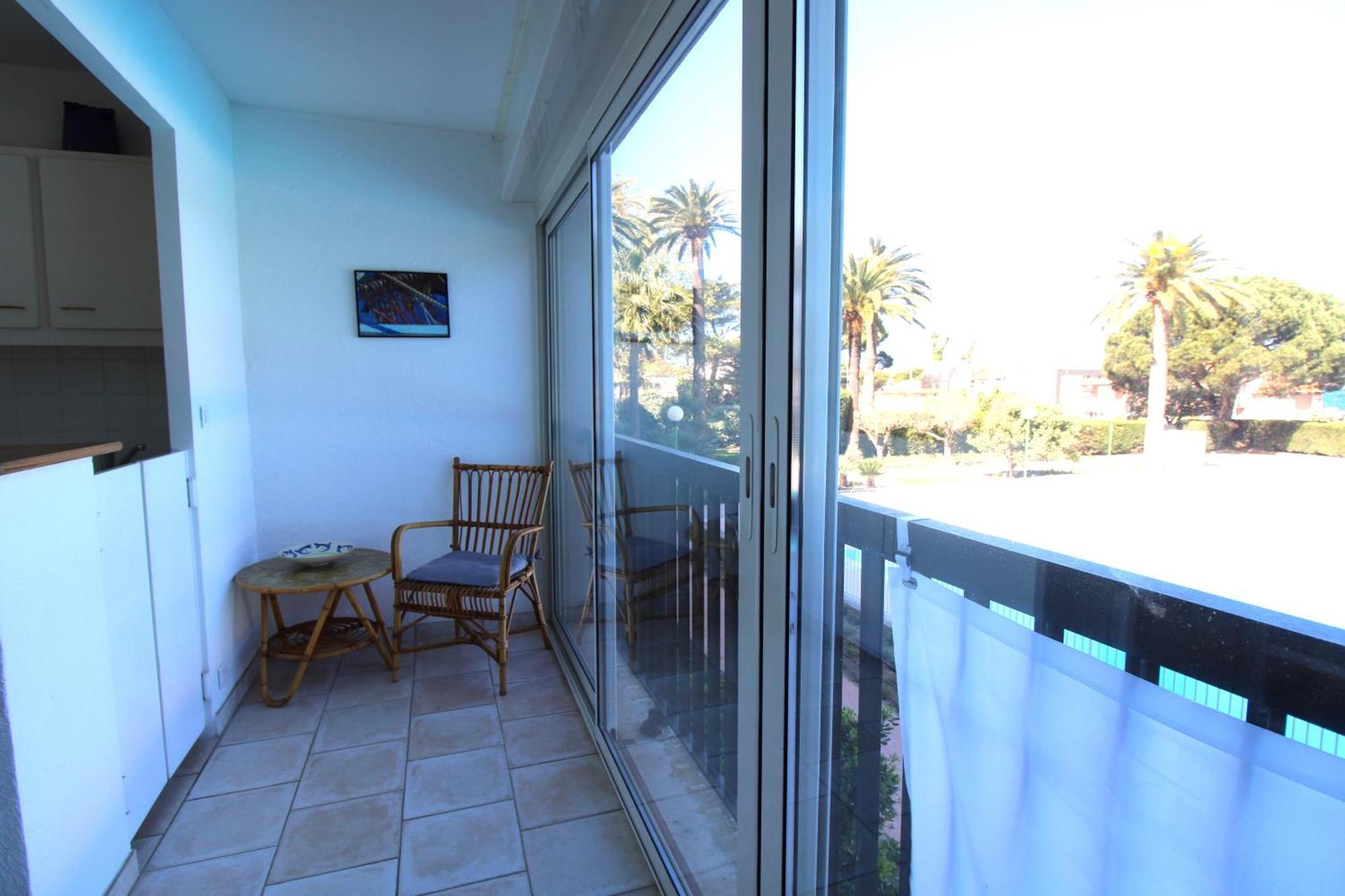 Appartement Tropcoq - Au Coeur De St-tropez - Pour 2 Personnes *