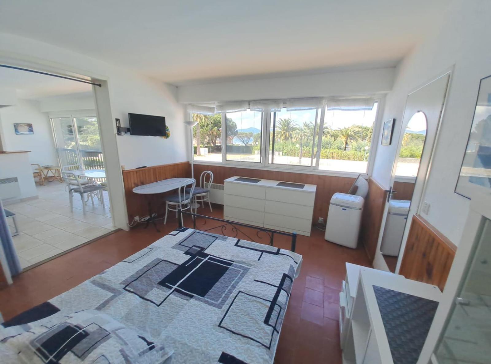 Appartement Tropcoq - Au Coeur De St-tropez - Pour 2 Personnes Saint-Tropez